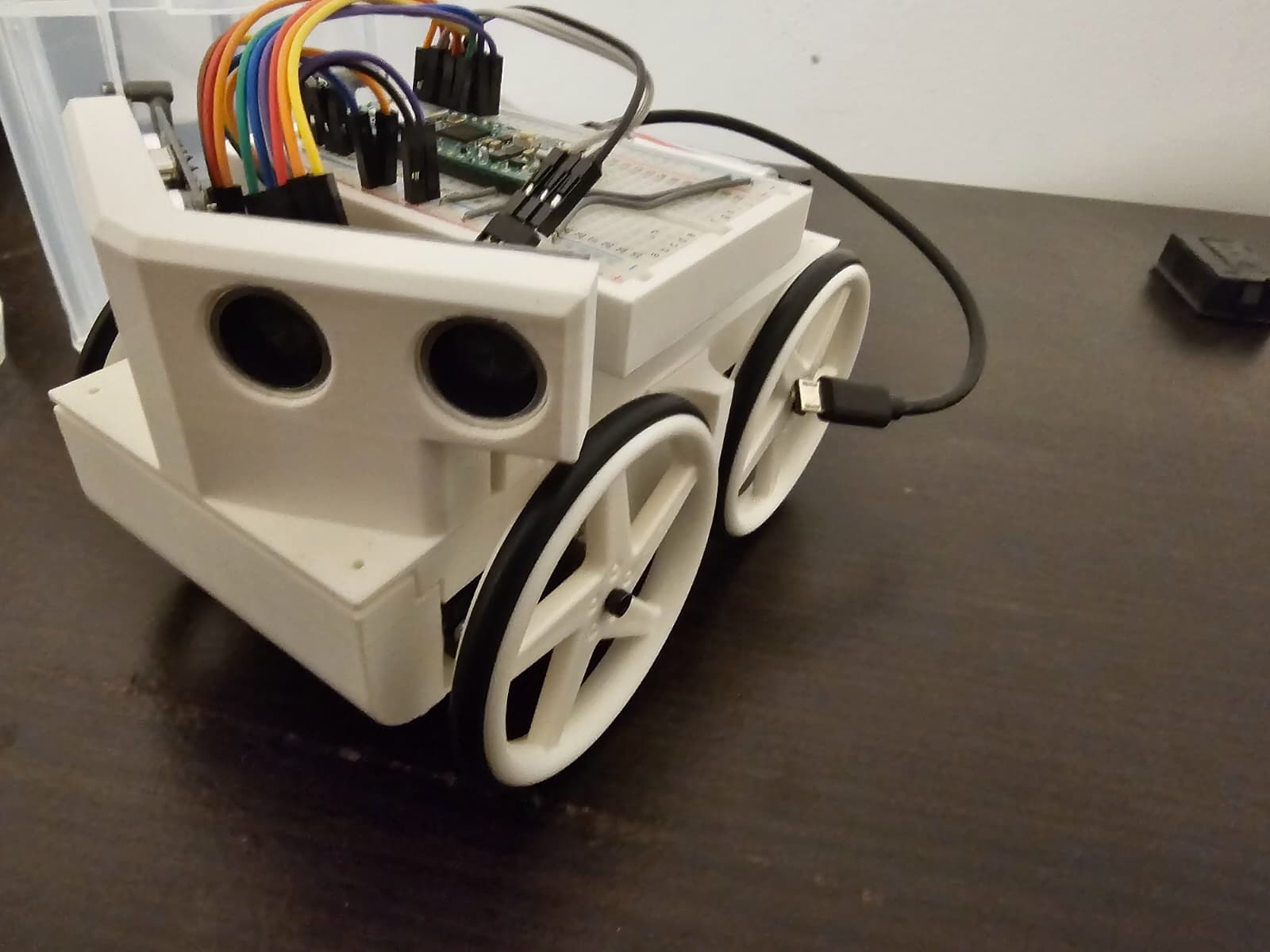 Maze robot front — two ultrasonic sensors mounted at fixed 25 degree angles